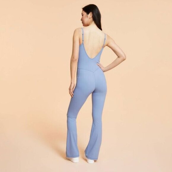 Blogilates Women's Steel Blue Peekaboo Flare Active Jumpsuit Medium - Picture 2 of 14